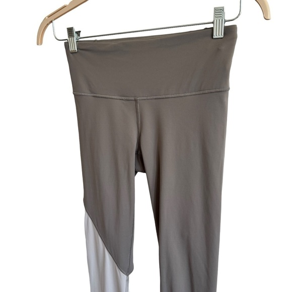 Lululemon Speed Wunder Tight *Asym Half Moon / Light Chrome, Size 6 - Picture 8 of 12